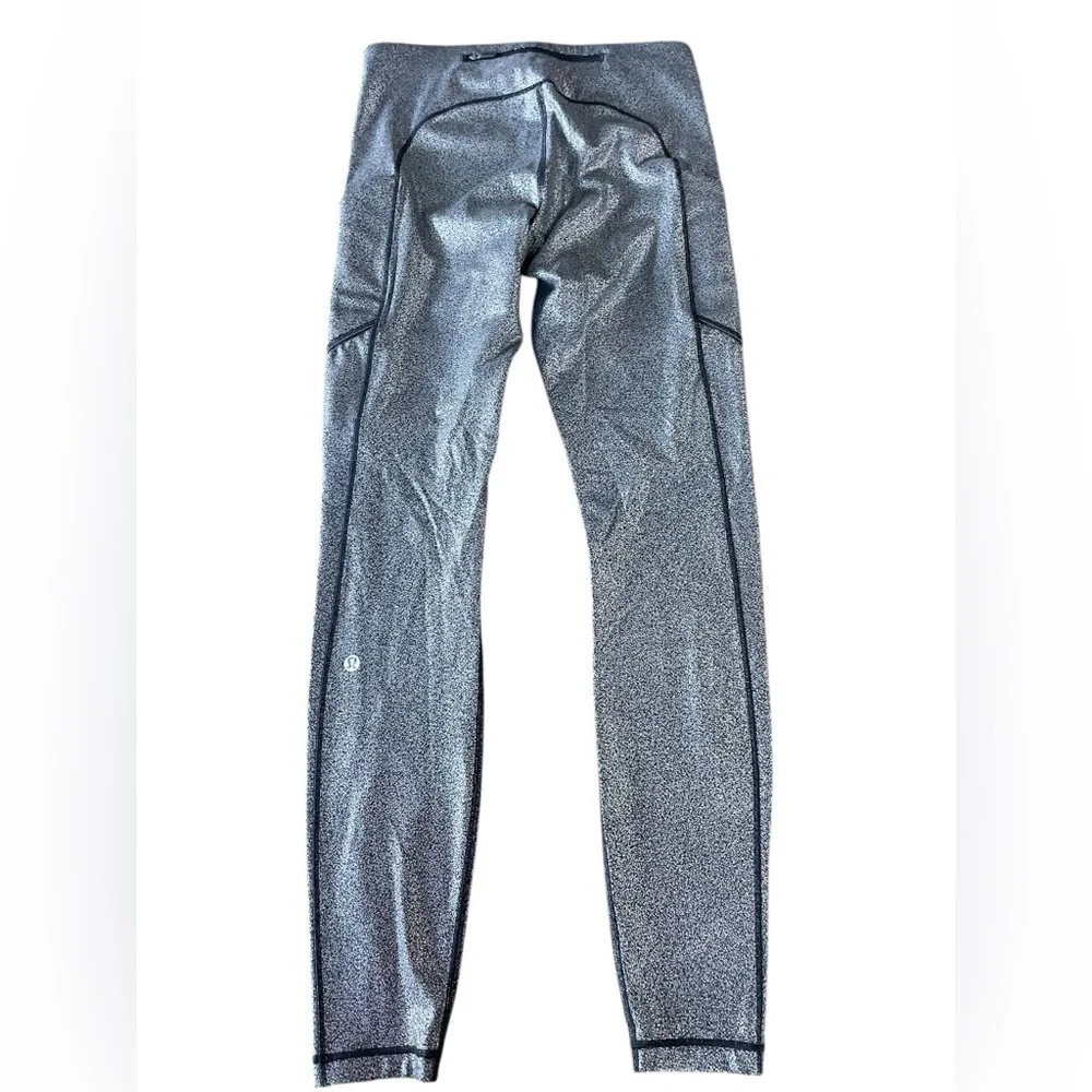 Lululemon Speed Up Tight Foil 28 Size 6